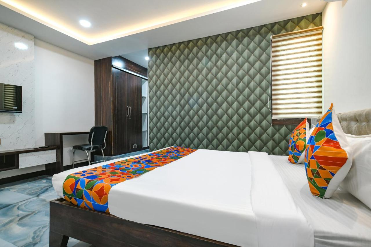 Fabhotel Stay Well Индаур Экстерьер фото